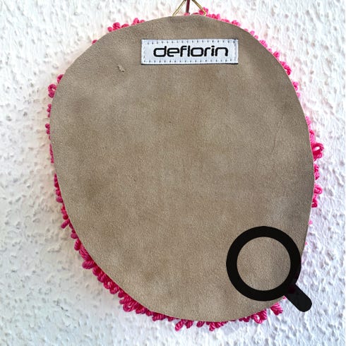Wandschmuck WOW hinten